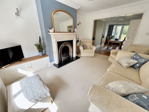 Lounge- click for photo gallery